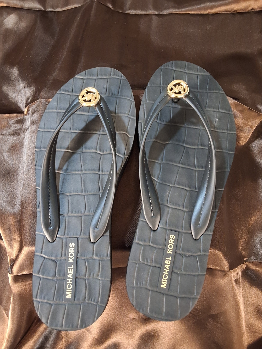 Michael Kors Black Gold Flip Flops Women's Size 8 NWOT